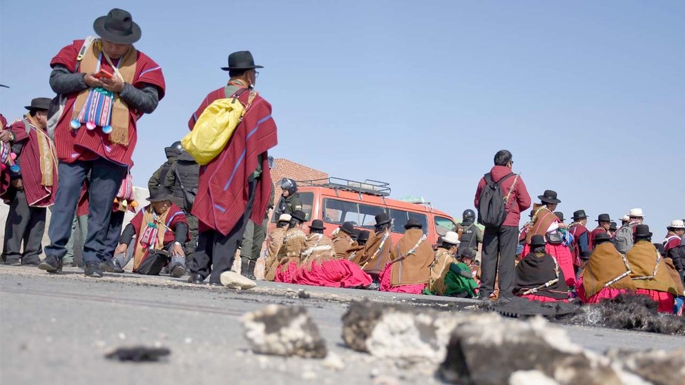 Campesinos en un punto de bloqeuo./ APG