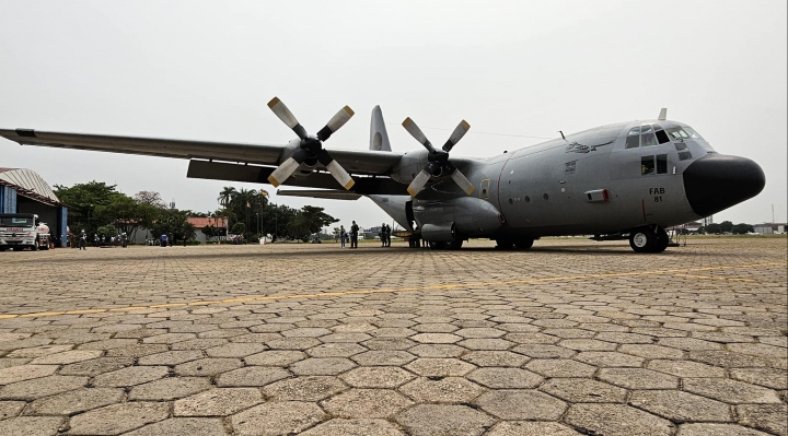 Incendios forestales: emplean 3 aeronaves con descargas de 30 mil litros de agua por operación