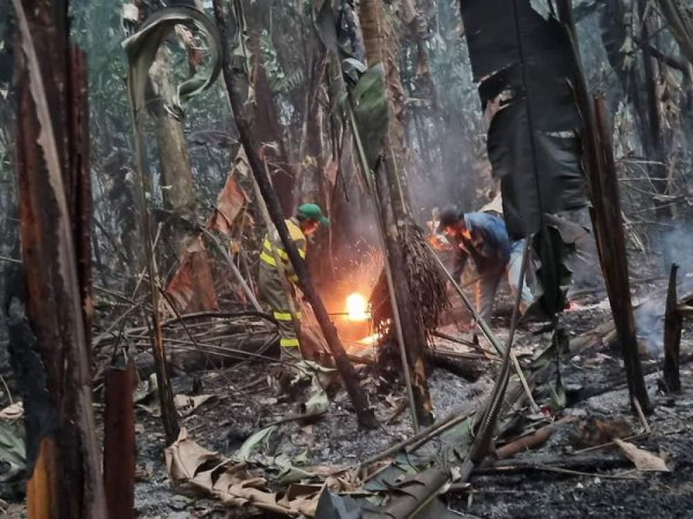 En Riberalta, el fuego no da chance y avanza arrasando con todo lo que está a su paso