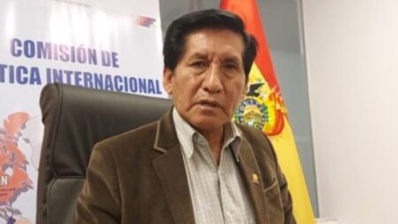 Senador Ajpi denuncia que el Gobierno obstaculiza la investigación sobre la toma militar del 26J