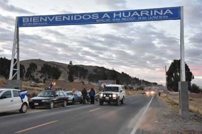 Lecheros de Huarina fueron los más afectados por el bloqueo hacia el lago Titicaca