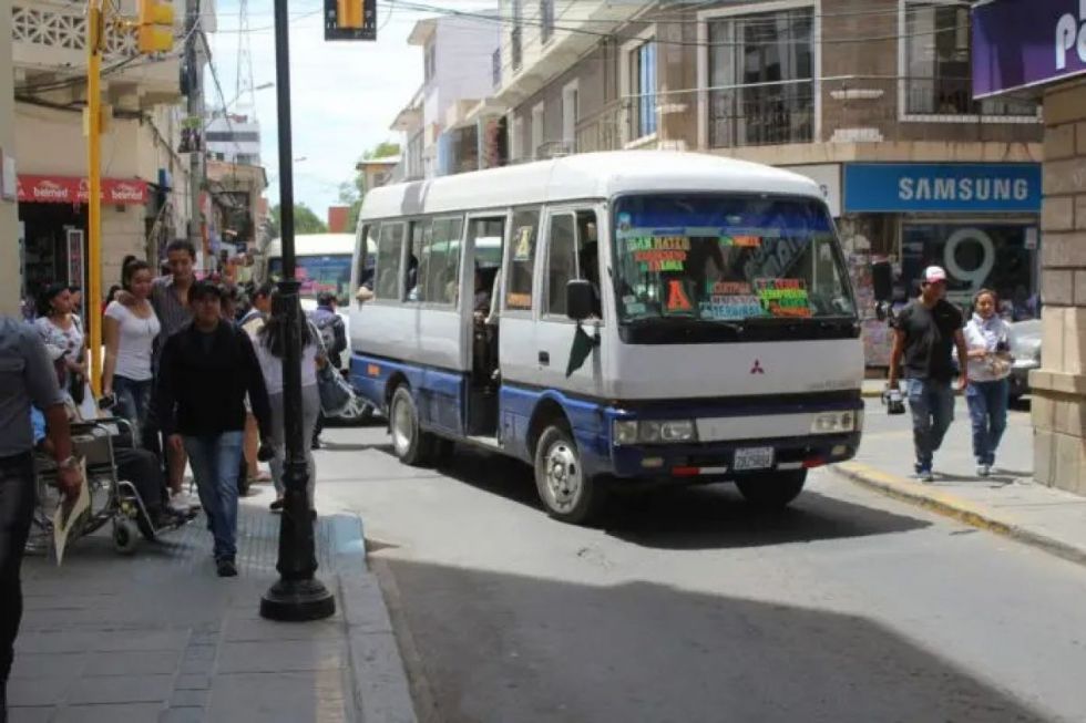 Tarija: El transporte quiere negociar tarifas en base a 0,50 ctv 