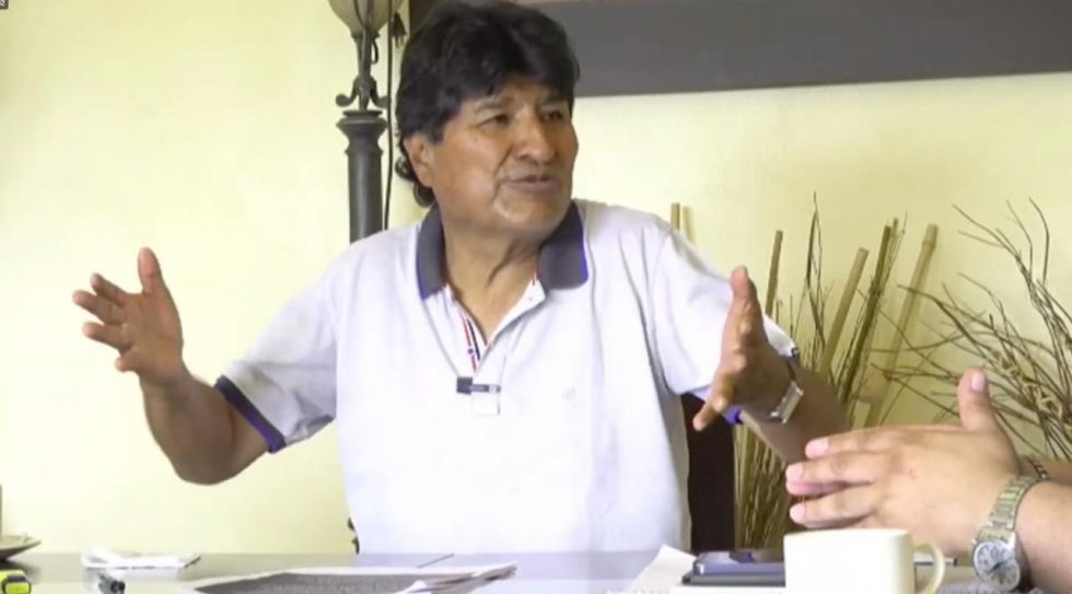 El expresidente Evo Morales, este domingo, durante su programa en RKC. FOTO: CAPTURA DE VIDEO