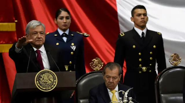 López Obrador al rendir protesta en 2018