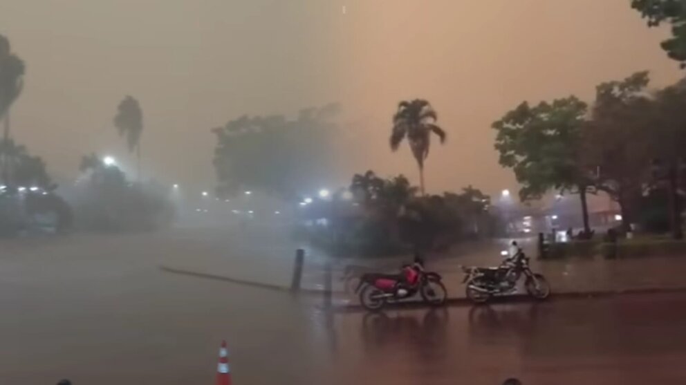 Lluvia en Concepción, en Santa Cruz, durante este jueves. RRSS