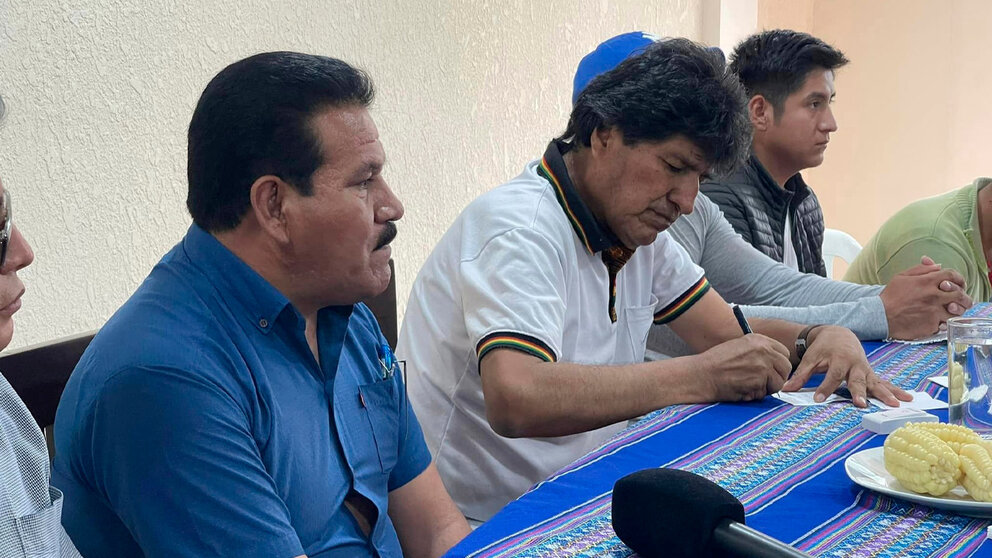 Evo Morales durante una reunión con dirigentes en Quillacollo. RKC