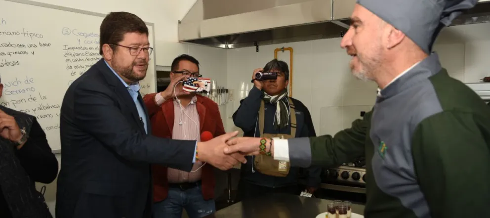 Doria Medida durante una de las actividades de su fundación. Foto: fundacionsamueldoriamedina.com