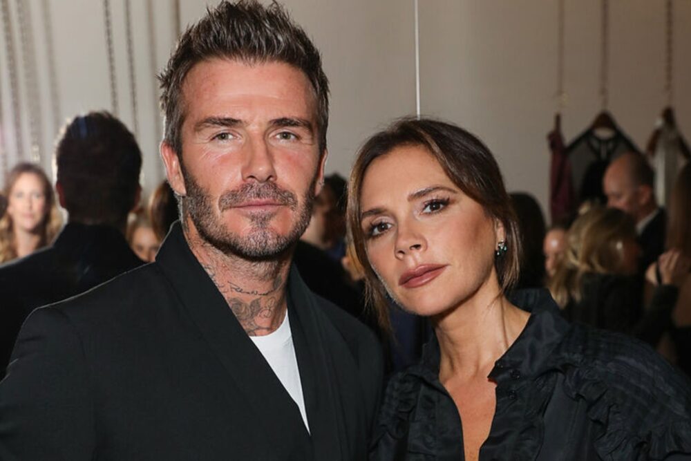 Victoria Beckham se avergüenza de la forma de vestir de su marido David: "Le resulta un poco embarazoso"