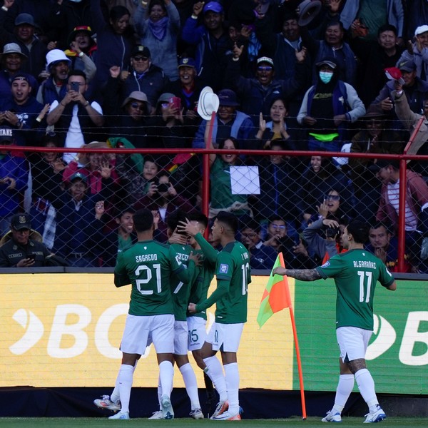 Bolivia se ilusiona con la clasificación al Mundial de 2026. Foto: Juan Karita / AP.