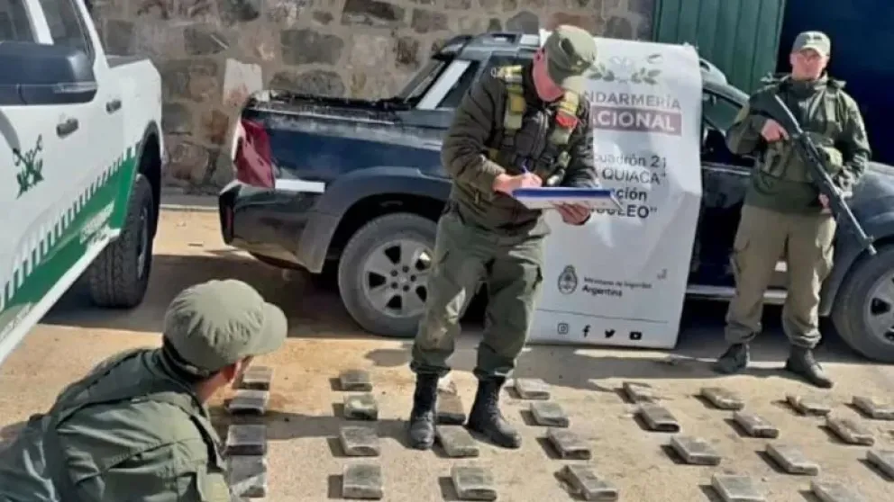 Gendarmes argentinos en el operativo. Foto: Todo Jujuy