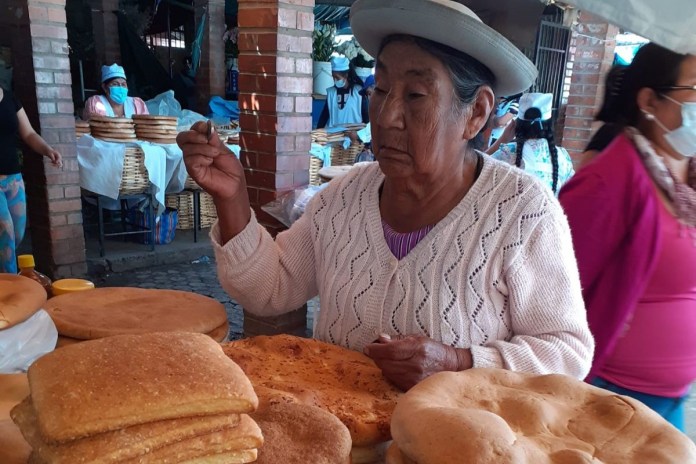 El peso y tamaño del pan en Tarija, se redujo.