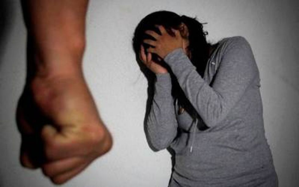 "Tengo miedo", mujer denuncia a concejal de San Lorenzo por violencia física y psicológica 