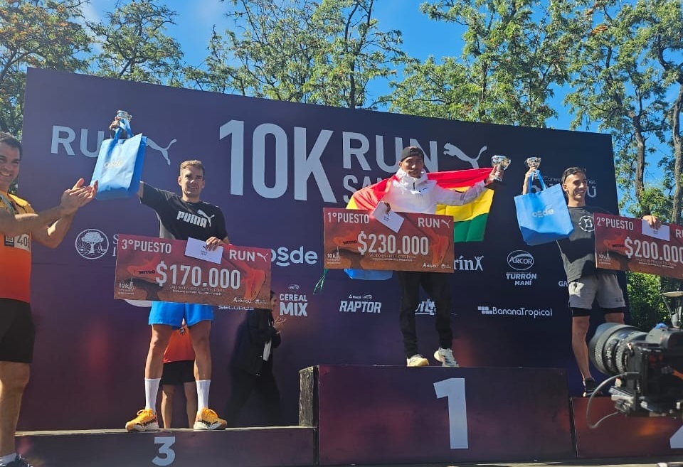 Maratonista Héctor Garibay gana la carrera 10K San Isidro 2024 en Argentina