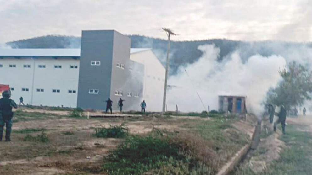 Enfrentamientos en el municipio de Mairana. / NOÉ PORTUGAL