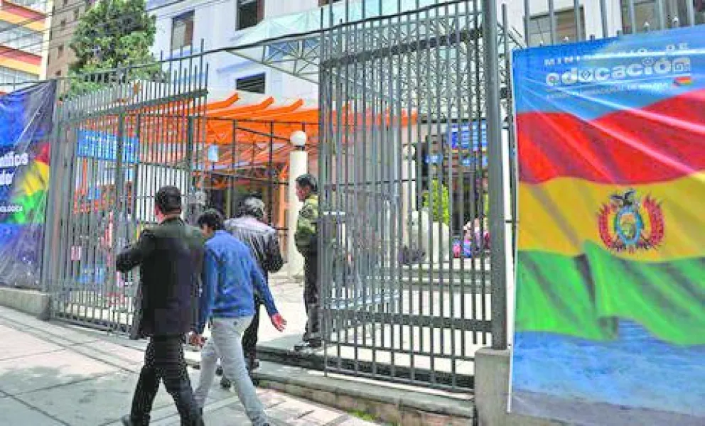 Ministerio de Educación, en la cuidad de La Paz. Foto; ABI