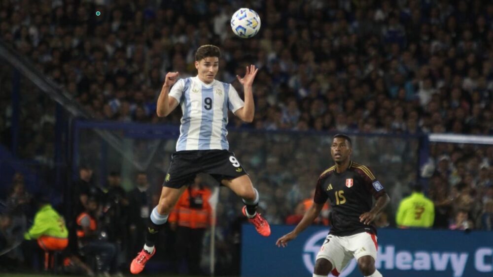 La Selección argentina empata con Perú en La Bombonera