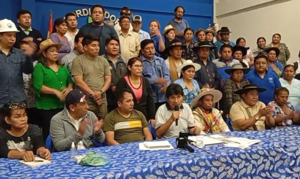 El expresidente Evo Morales y las organizaciones sociales "evistas". Foto: Captura