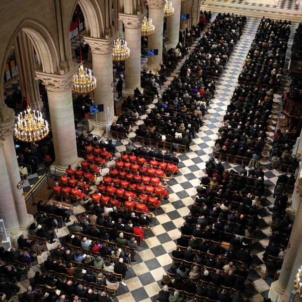 La reapertura de Notre Dame, una ceremonia histórica tras el incendio de 2019. Foto: AP