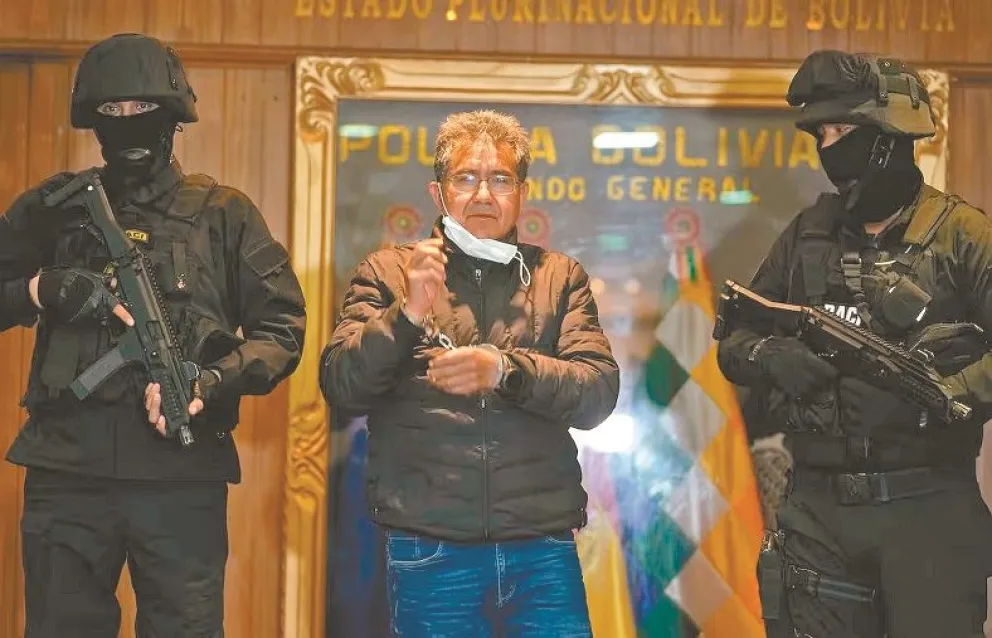 El coronel Maximiliano Dávila, presentado ante los medios de comunicación, en enero de 2022. Foto: APG