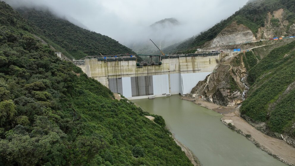 Llenado del embalse de la presa Sehuencas del proyecto Ivirizu. ENDE