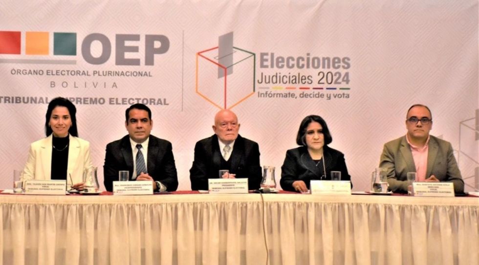 Vocales del Tribunal Supremo Electoral en una aparición anterior. 