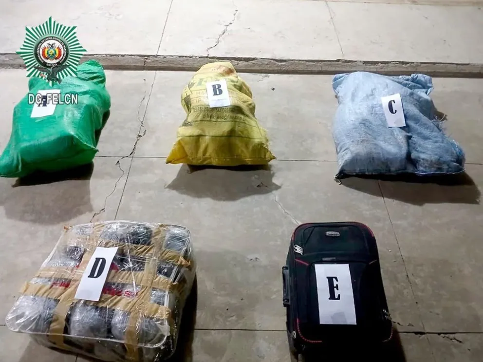 Felcn aprehende a dos personas en Challapata con 52 kilos de marihuana