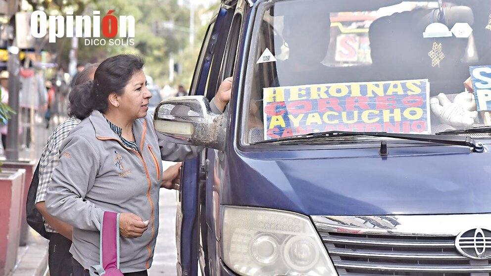 El transporte público en la ciudad de Cochabamba./ DICO SOLÍS