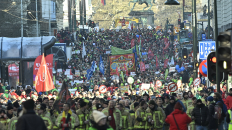 Huelga masiva contra medidas de austeridad causa caos en Bélgica (FOTOS, VIDEO)