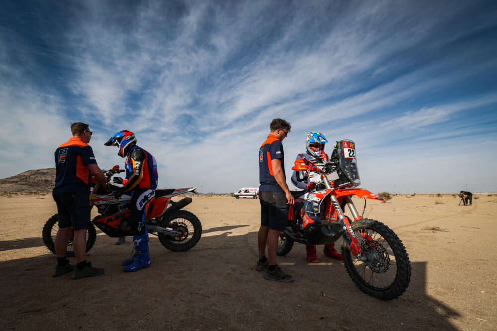 Los pilotos de motos han pasado hoy el primer control antidoping desde que el Dakar se celebra en Arabia Saudí