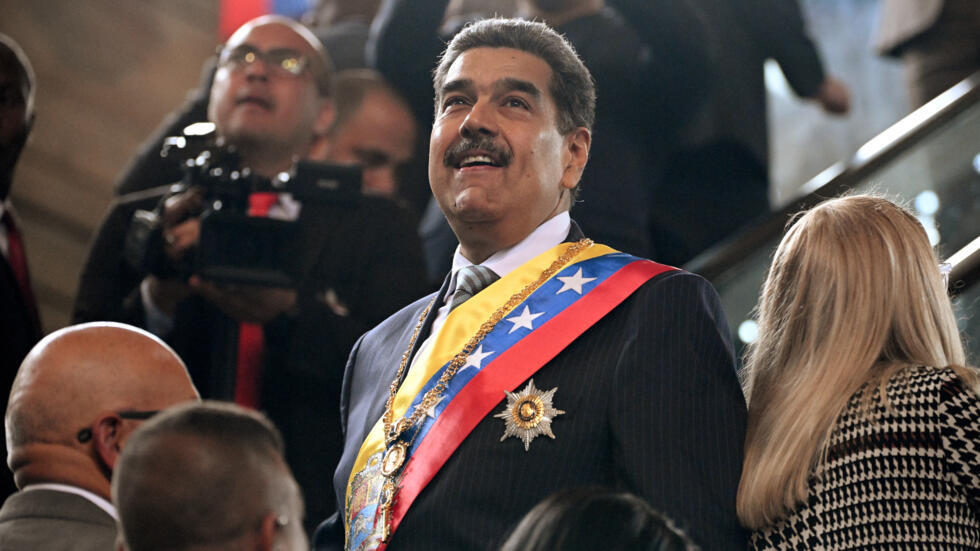 El presidente de Venezuela, Nicolás Maduro, pronuncia su discurso anual en el parlamento, en Caracas, el 15 de enero de 2025