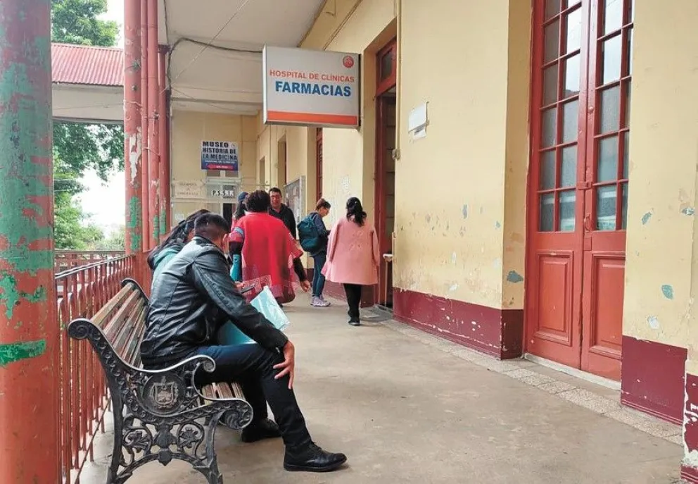 La farmacia del Hospital de Clínicas, en la ciudad de La Paz, que abastece de medicamentos a los pacientes. Foto: Paolo Lizárraga