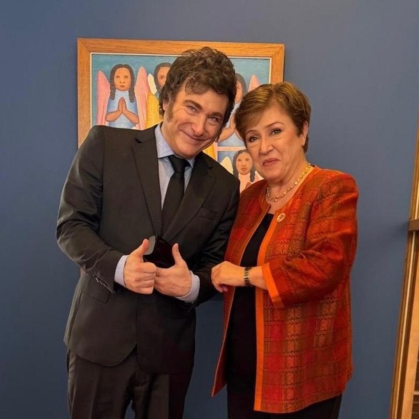 El Presidente Javier Milei con la Directora Gerente del Fondo Monetario Internacional (FMI), Kristalina Georgieva, en el marco de la Cumbre del G20 en Río de Janeiro.