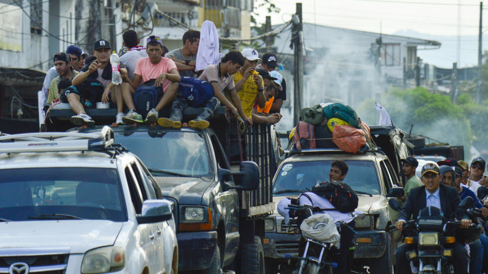 Desplazados de los recientes enfrentamientos entre grupos armados llegan al municipio de Tibú, departamento de Norte de Santander, Colombia, el 18 de enero de 2025