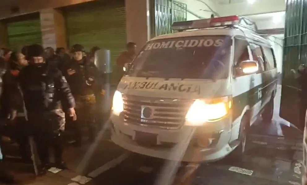 El vehículo en el que fue trasladado Juan Pablo Palma, secretario de Resiliencia de la Alcaldía de La Paz. Foto: captura