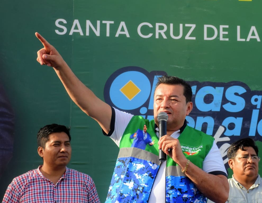 El alcalde de Santa Cruz, Jhonny Fernández, en un acto público. Foto GAMSCS.