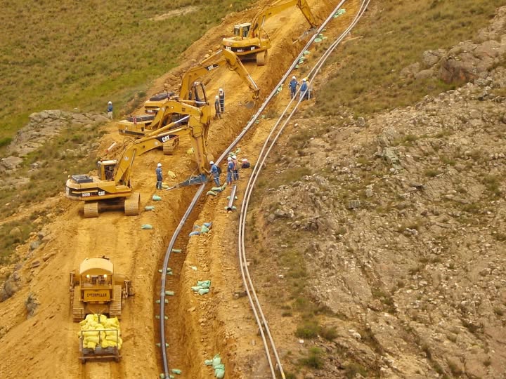 La construcción del ducto de extensión del Gasoducto Villa Montes-Tarija. / Foto: YPFB.