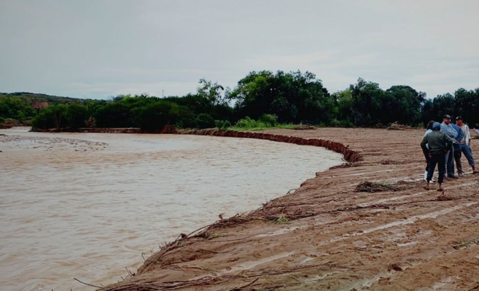 Regantes se declaran en emergencia por las lluvias