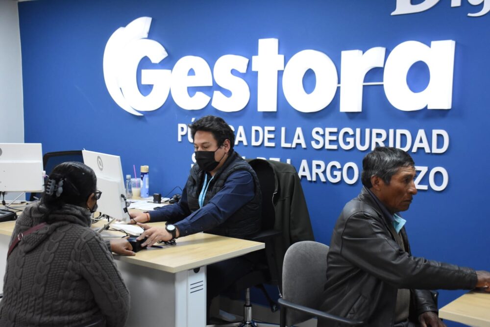 Gestora paga rentas al 65% de los jubilados en dos días