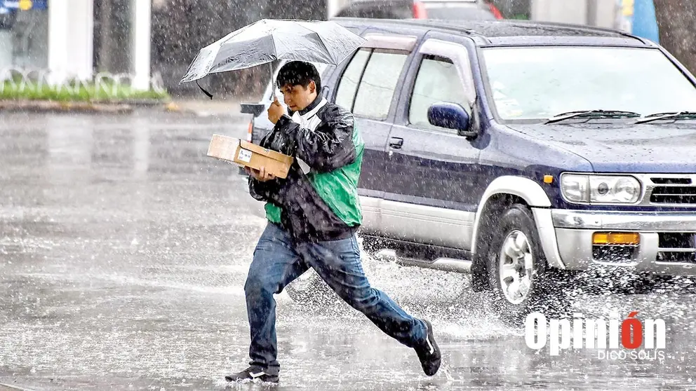 Una jornada de lluvia, en enero, en Cochabamba./ DICO SOLÍS