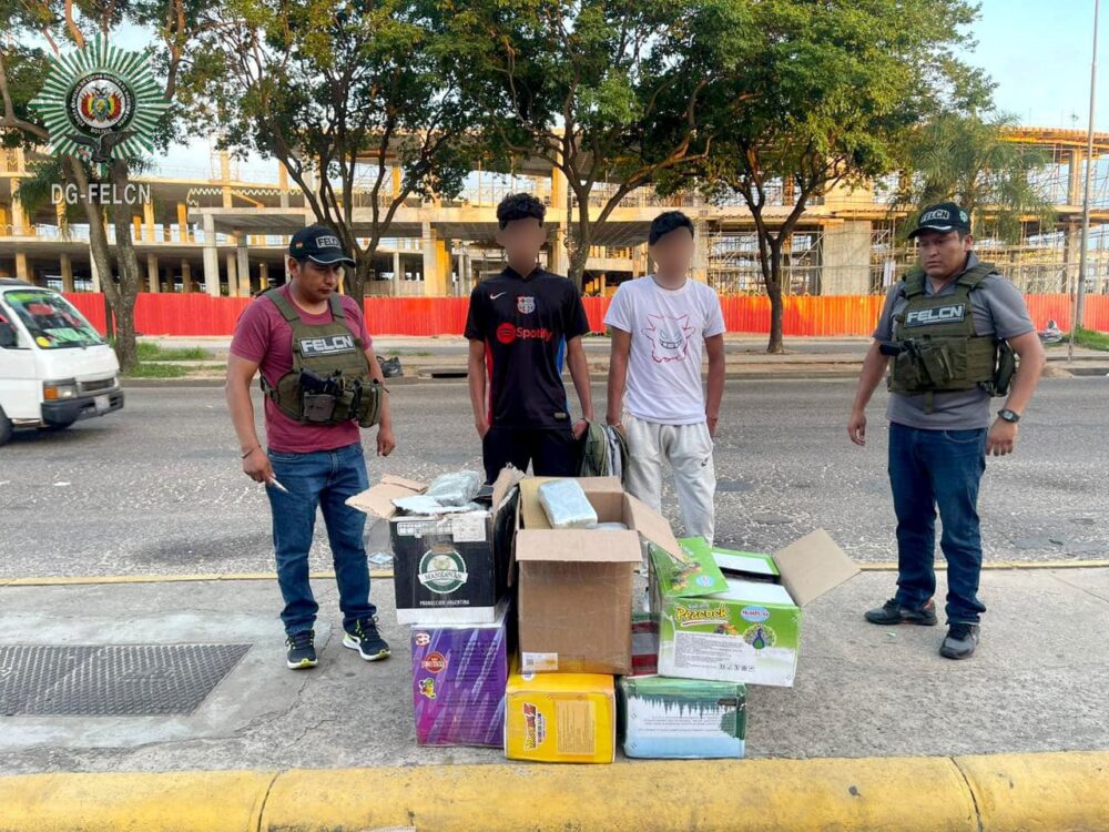 Droga secuestrada por el bus