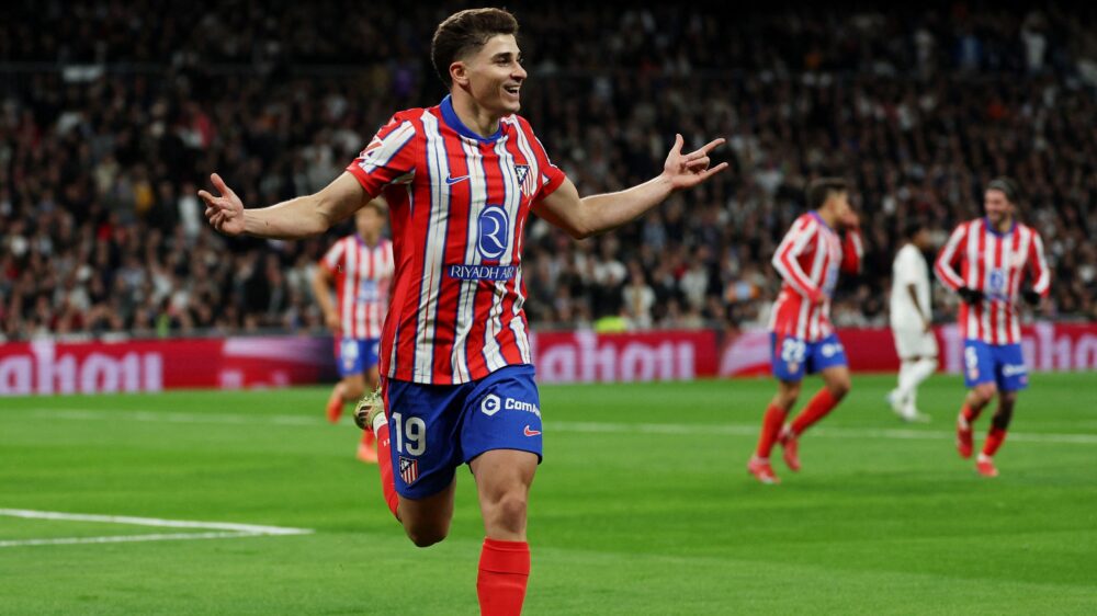 Julián Álvarez picó un penal en el Santiago Bernabéu y anotó un gol para el Atlético en el empate ante Real por el clásico de Madrid - Infobae