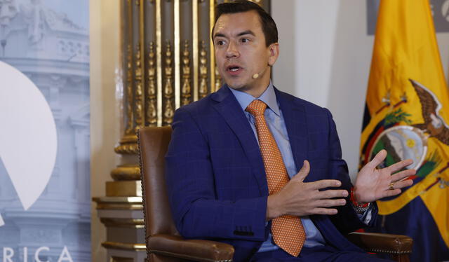  Noboa defendió el encargo de la presidencia, alegando "fuerza mayor" por su participación en la campaña electoral. Foto: EFE. 