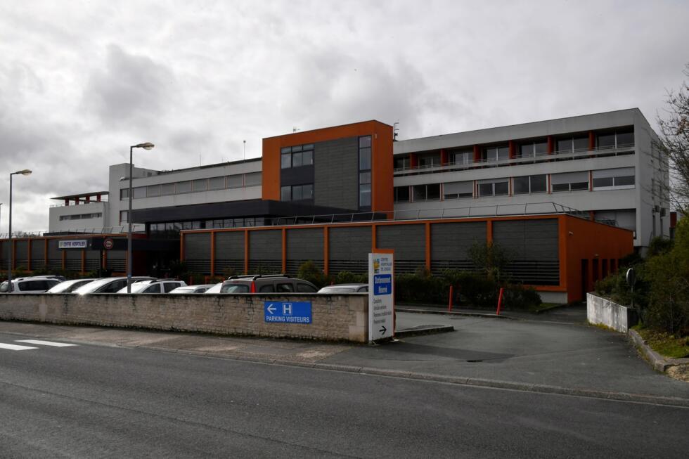 El hospital de Jonzac, en el suroeste de Francia, donde ejerció el cirujano Joel Le Scouarnec desde junio de 2008 hasta su jubilación, en 2017, en una imagen del 29 de febrero de 2020