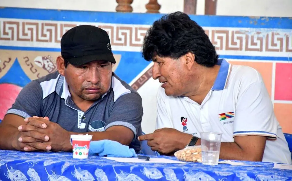 Ponciano Santos junto a Evo Morales en un encuentro en febrero de 2024. Foto: ABI / @evoespueblo