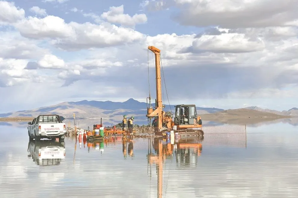 En los salares también se puede hallar otros minerales, como el manganeso. Foto: YLB