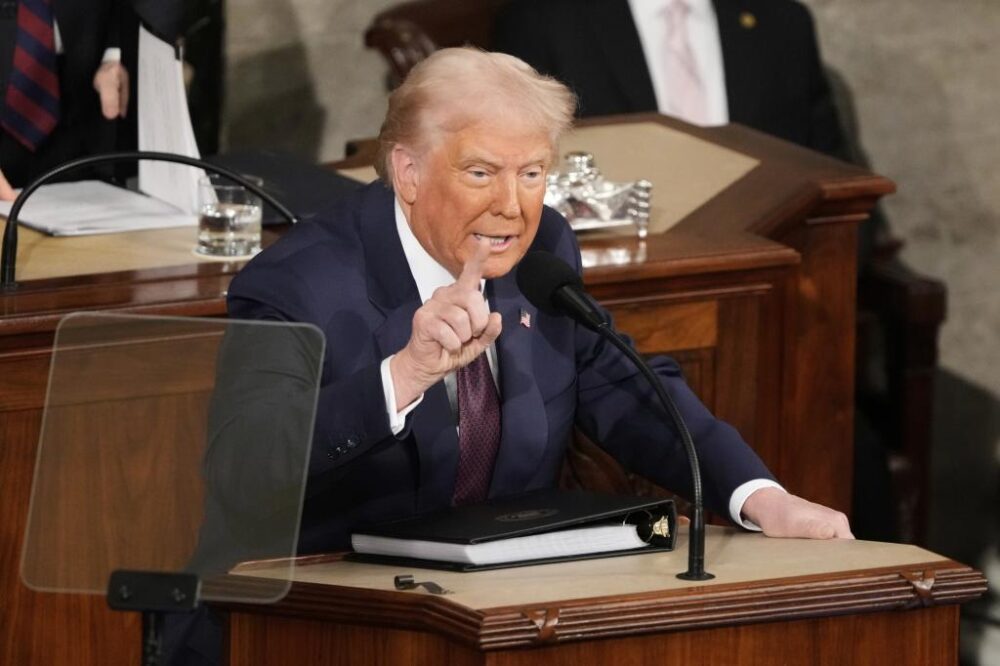 Trump, en la tribuna durante su discurso