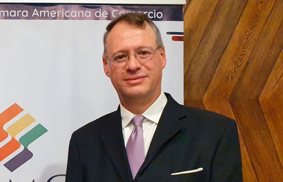 Dunn confirma que lo invitaron a postular a presidente, binomio o ministro, pero la decisión está en análisis