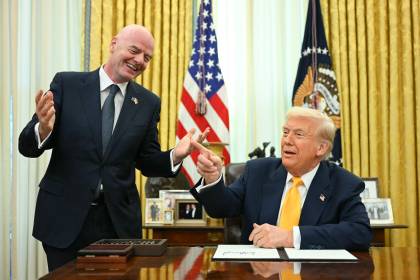 Infantino le dice a Trump que EEUU puede ganar el Mundial de 2026