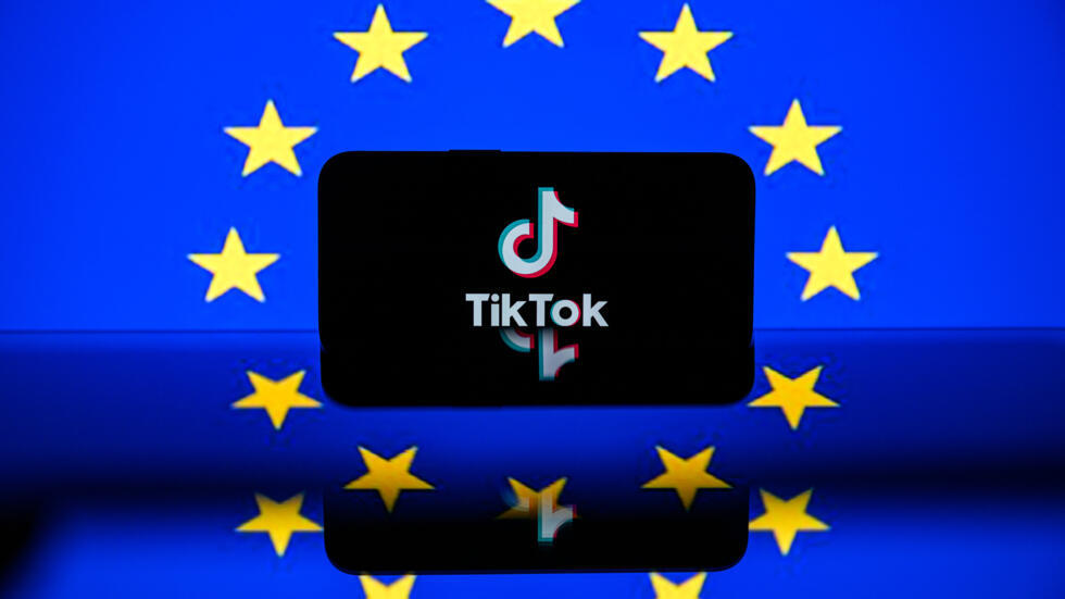 La red social TikTok, propiedad del grupo chino ByteDance, anunció que permitirá a partir de ahora a los padres en la Unión Europea limitar el tiempo que los adolescentes pasan en la aplicación