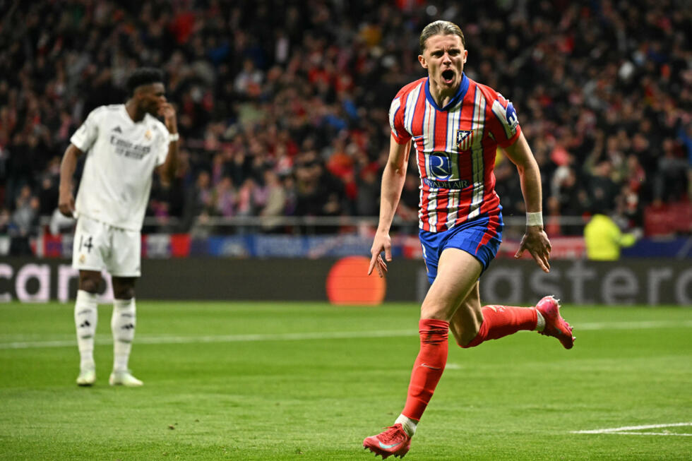 El centrocampista inglés del Atlético de Madrid, Conor Gallagher, celebra su tanto ante el Real Madrid en la vuelta de Champions en el Metropolitano, el 12 de marzo de 2025